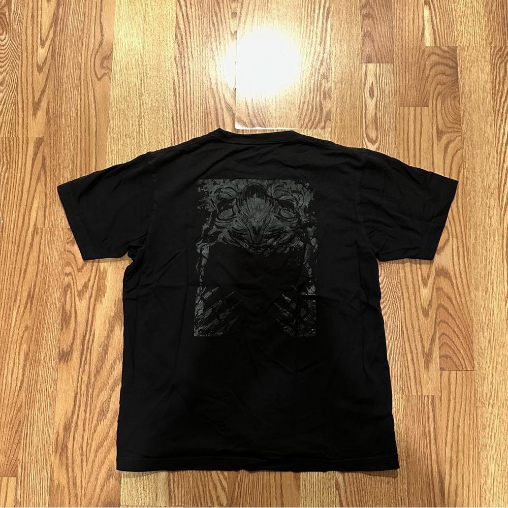 Uniqlo x Jujutsu Kaisen Black Graphic Tee